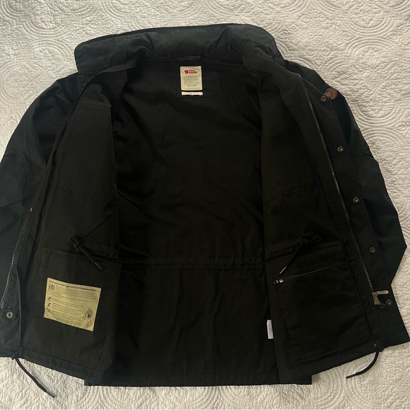 Fjallraven Raven Jacket Black NWOT L - Picture 5 of 13